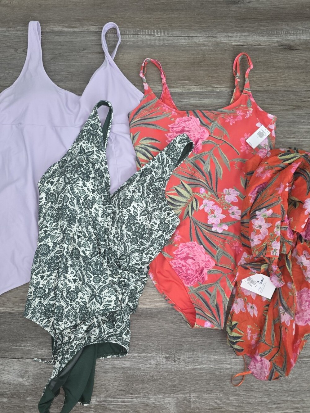 Women's Swimwear Bundle Large  Old Navy NWT One Piece & Cover-Up + 2 Swimsuits